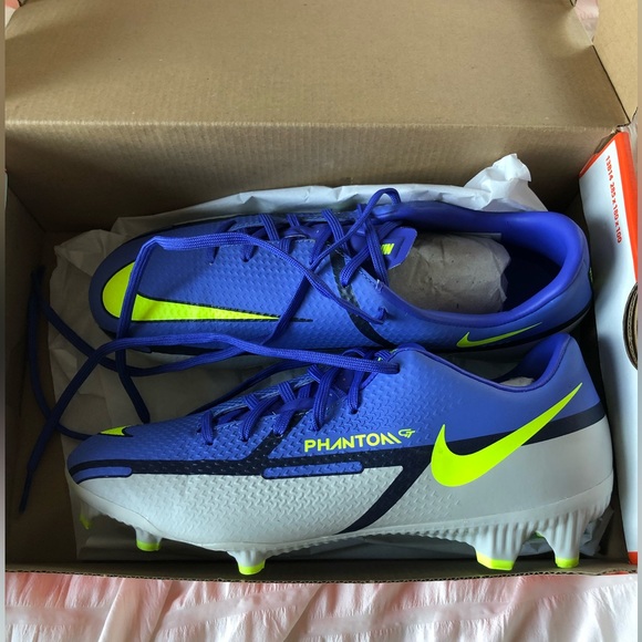 Women’s soccer cleat size 6.5 - New Phantom GT2 Academy - Picture 1 of 5